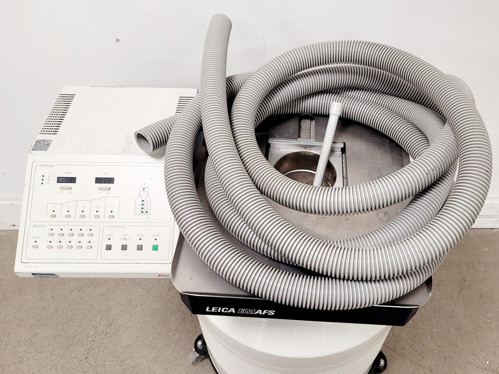 Image of Leica EM AFS Freezer with 35HC-SP Liquid Nitrogen Tank