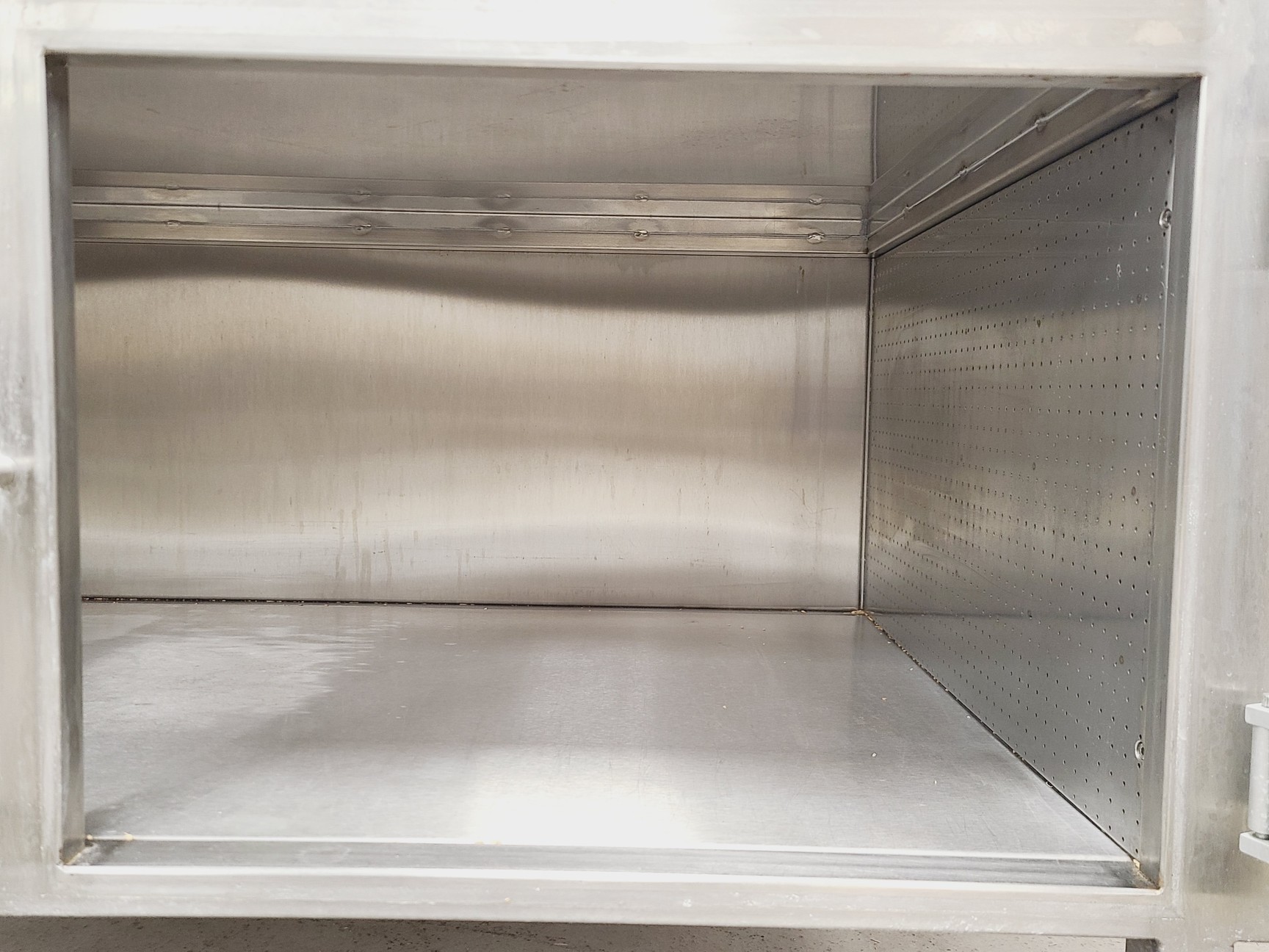 Image of Tecniplast Model 9ARMV8124 Ventilated Cabinet