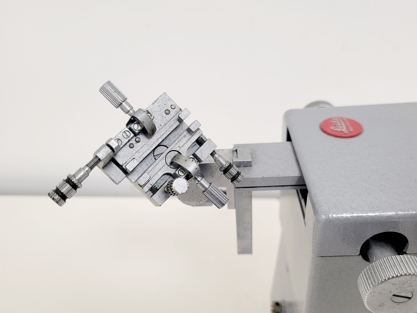 Image of Leitz MicroManipulator 858803