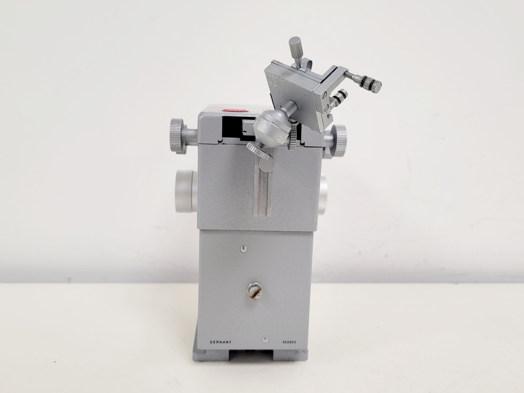 Image of Leitz MicroManipulator 858803