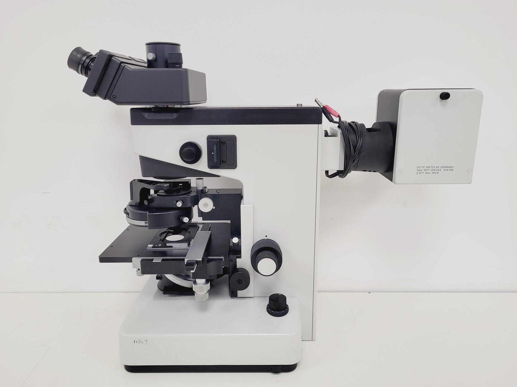 Image of Leitz 090-127.012 Labovert FS Microscope