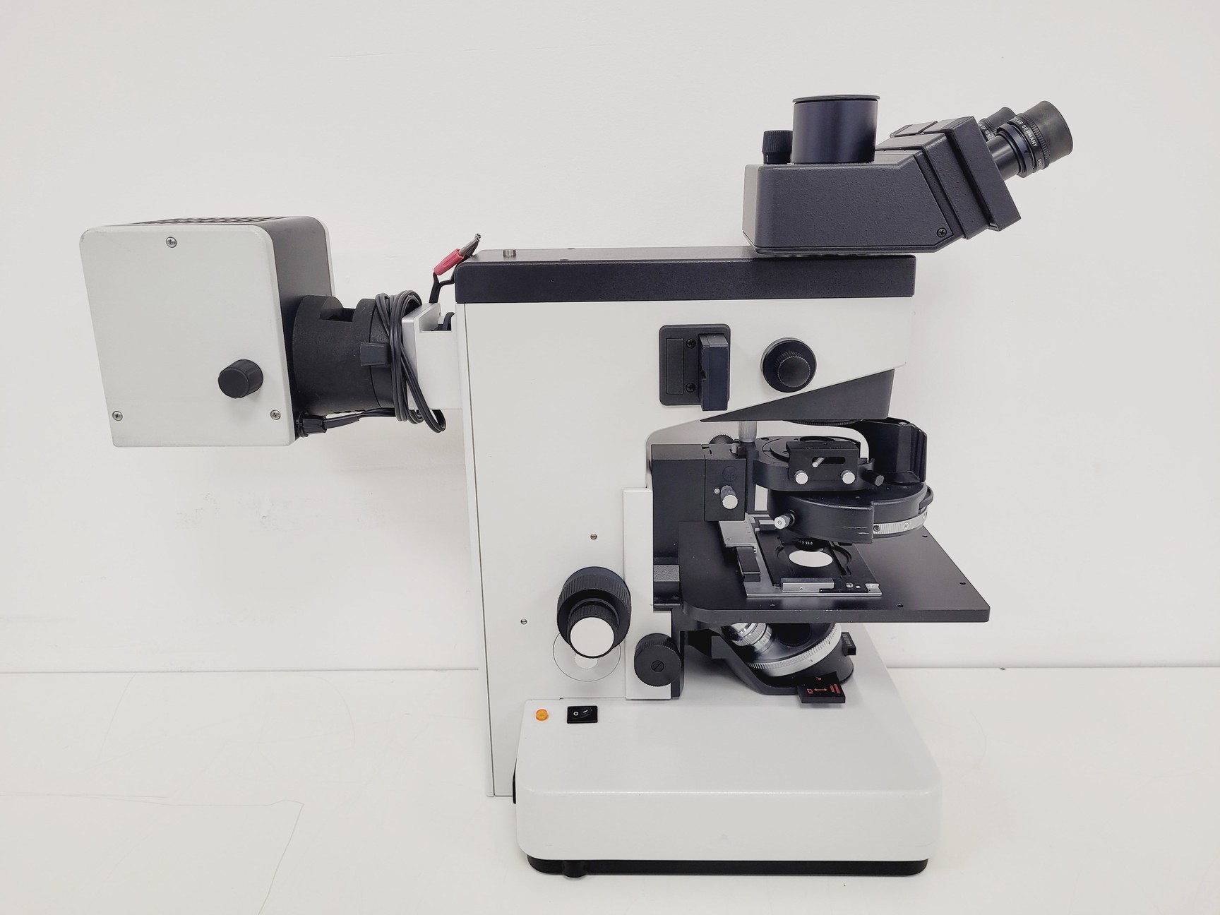 Image of Leitz 090-127.012 Labovert FS Microscope
