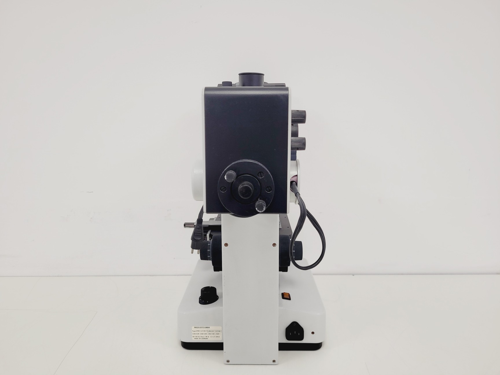 Image of Leitz 090-127.017 Labovert FS Microscope
