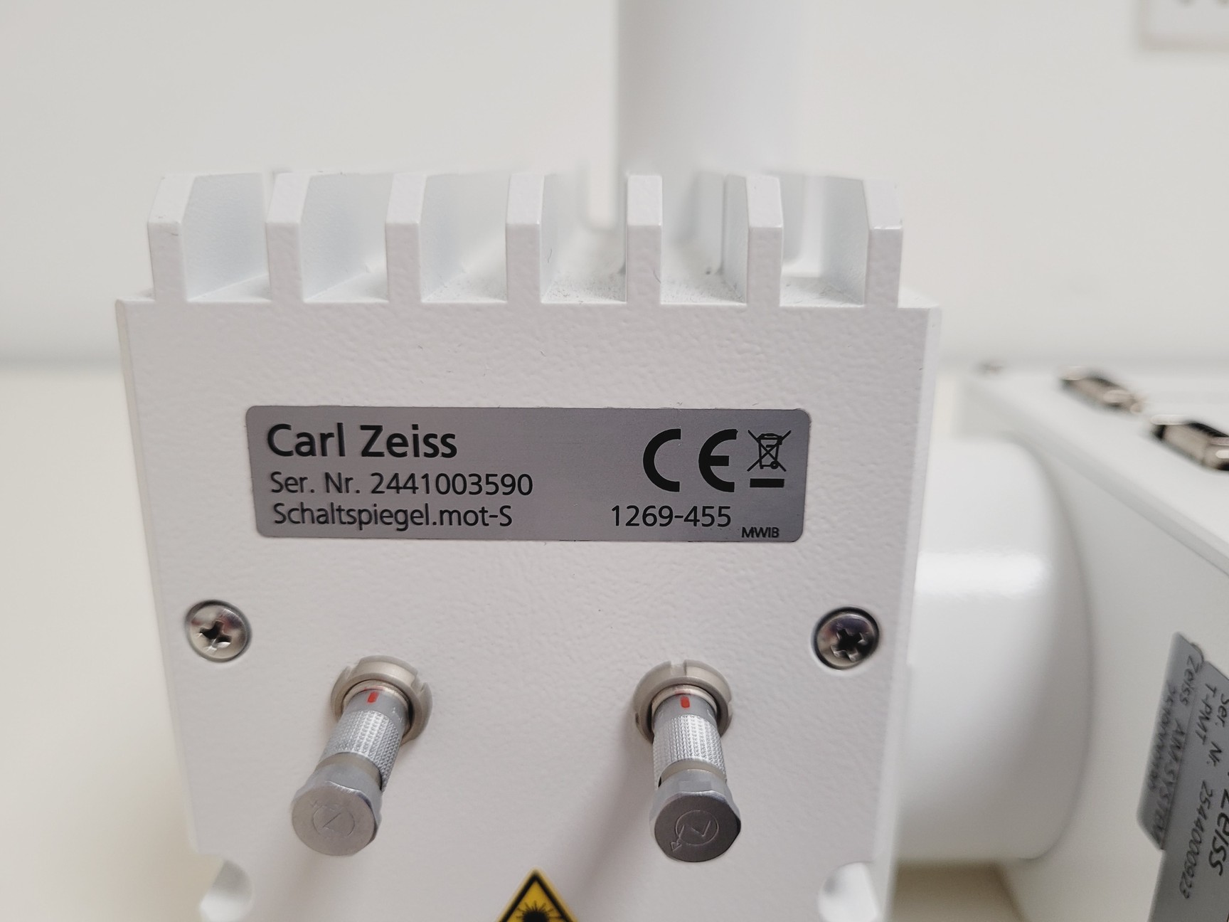 Image of Zeiss T-PMT Switching Mirror & Light Detector Confocal Microscopy Lab