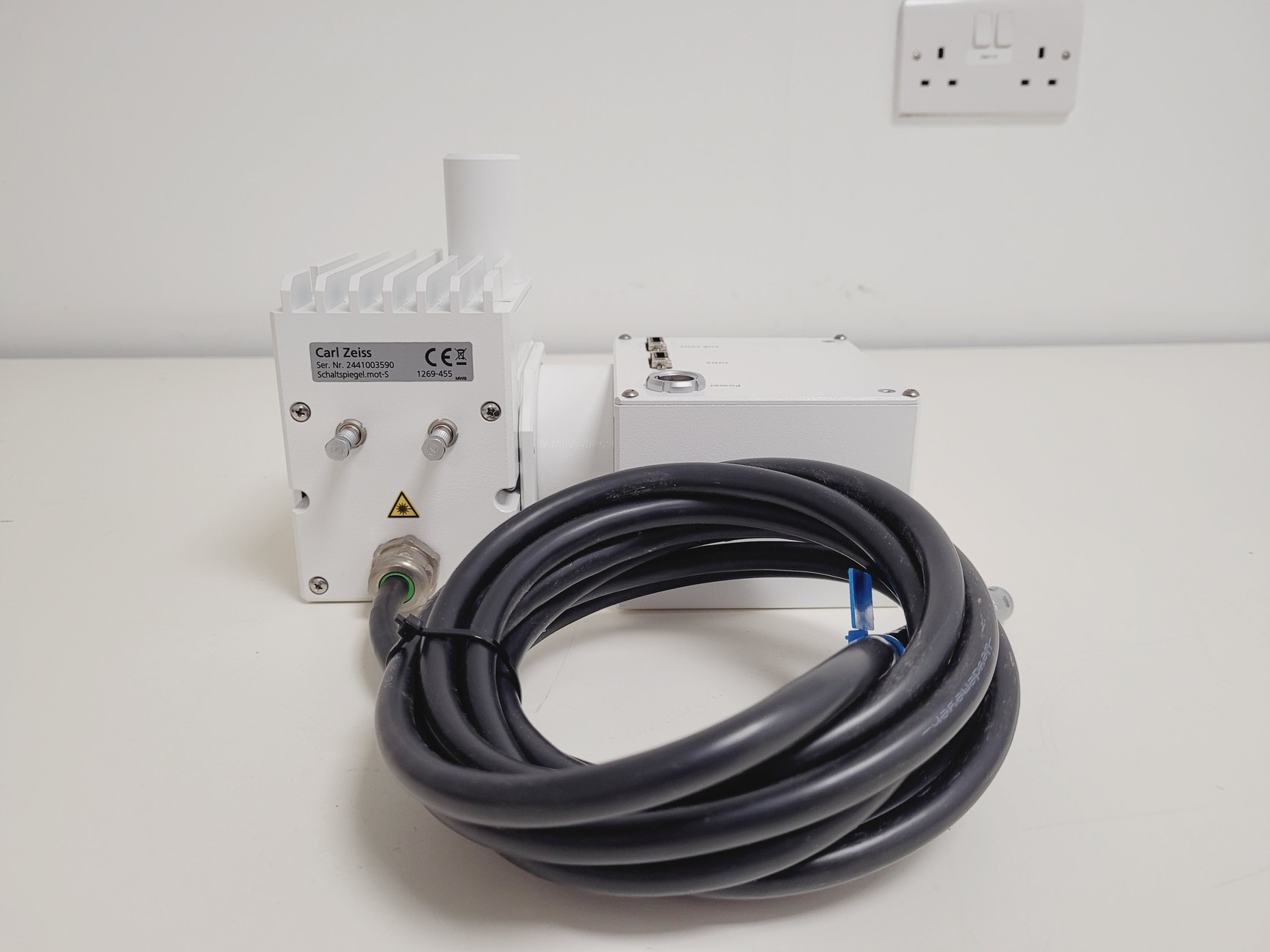 Image of Zeiss T-PMT Switching Mirror & Light Detector Confocal Microscopy Lab
