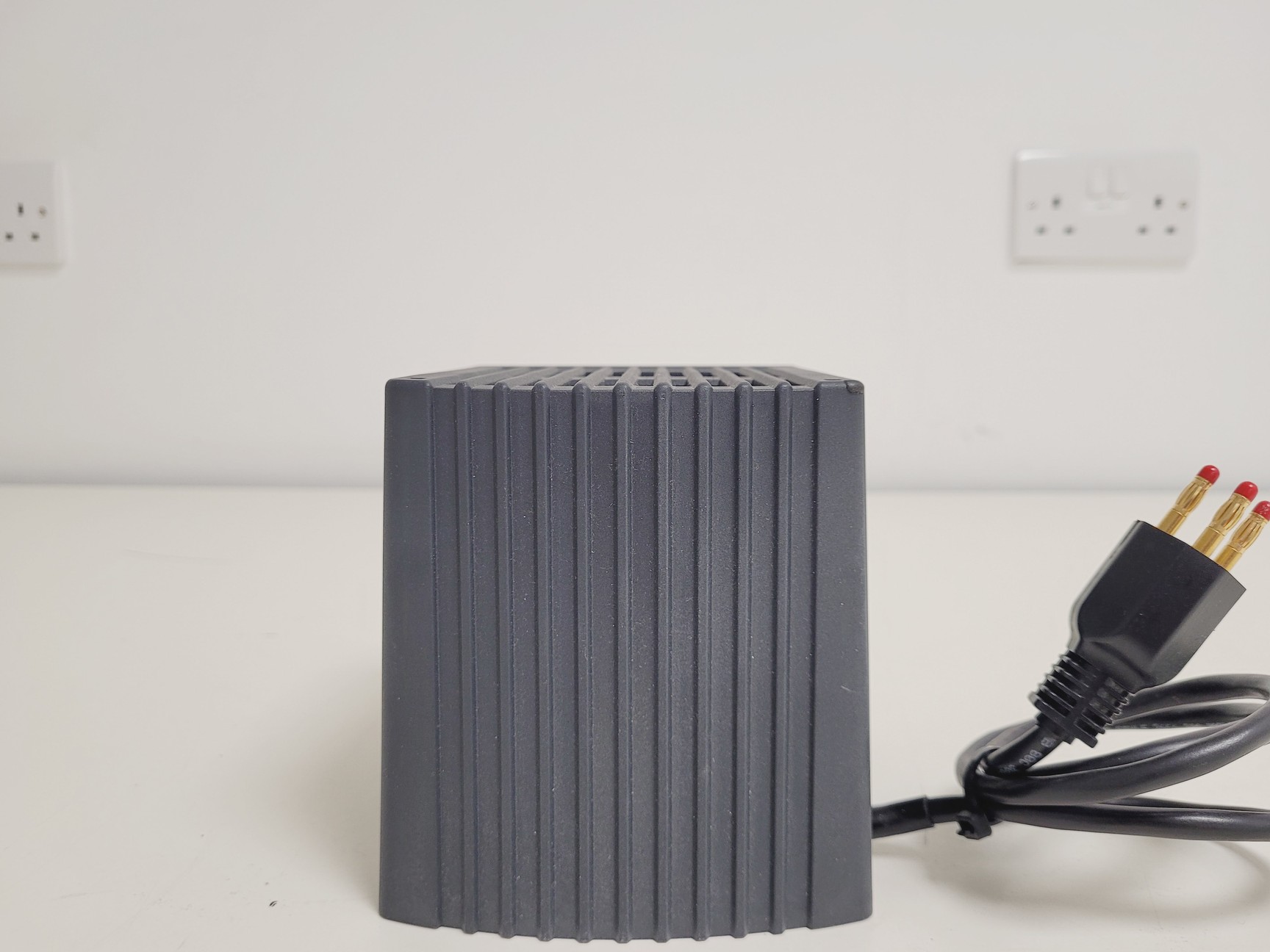 Image of Zeiss HAL 100 Halogen Lamp 423000-9901