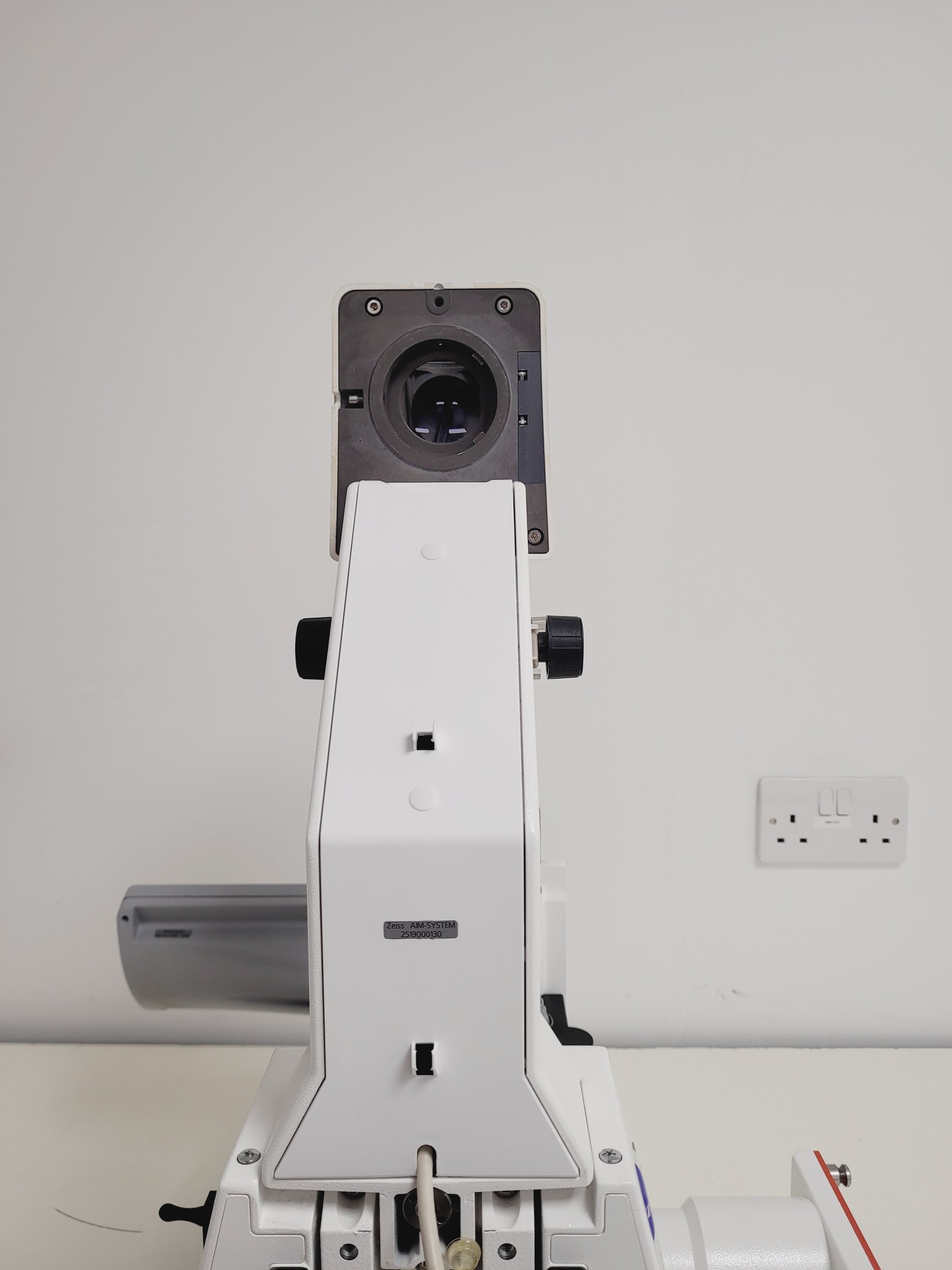 Image of Zeiss AXIO Observer .Z1 Confocal Microscope Spares/Repair Lab