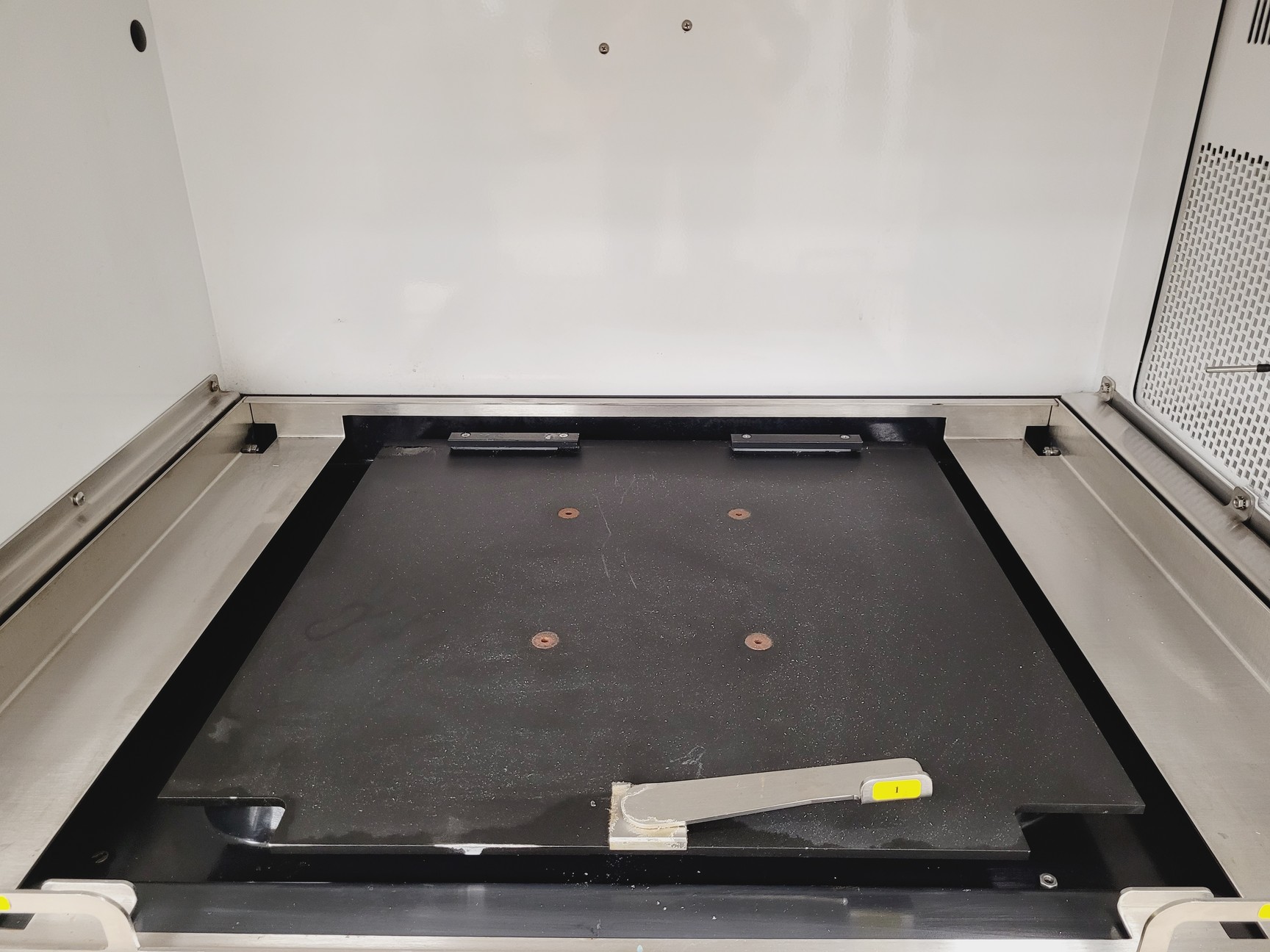 Image of New Brunswick Innova 44 Shaking Incubator