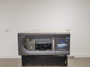 Thumbnail image of New Brunswick Innova 44 Shaking Incubator