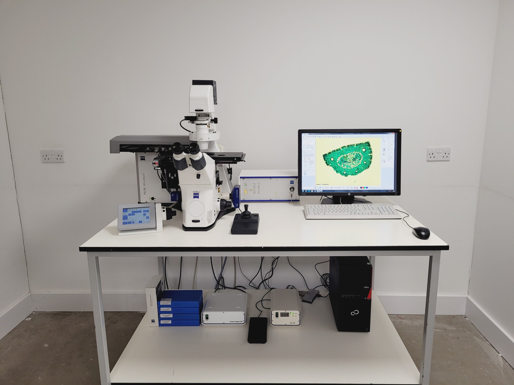 Image of Zeiss PALM MicroBeam System with PC & Software