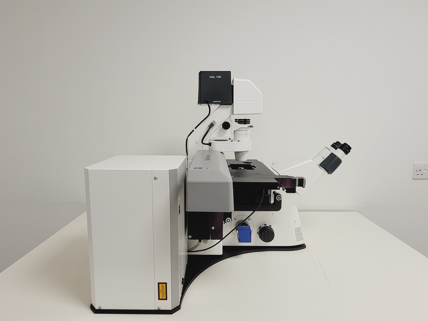 Image of Zeiss PALM MicroBeam System with PC & Software