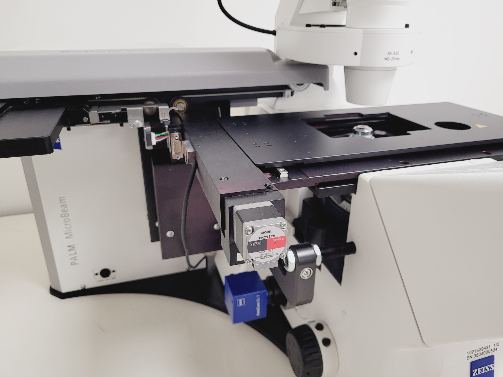 Image of Zeiss PALM MicroBeam System with PC & Software