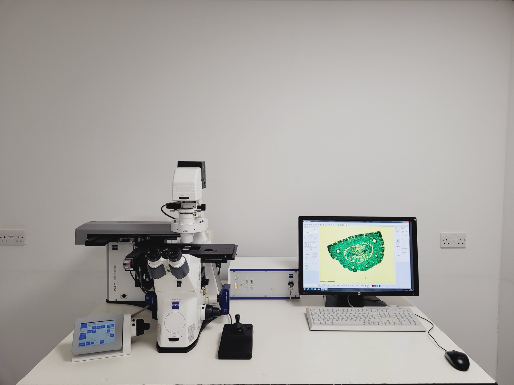 Image of Zeiss PALM MicroBeam System with PC & Software