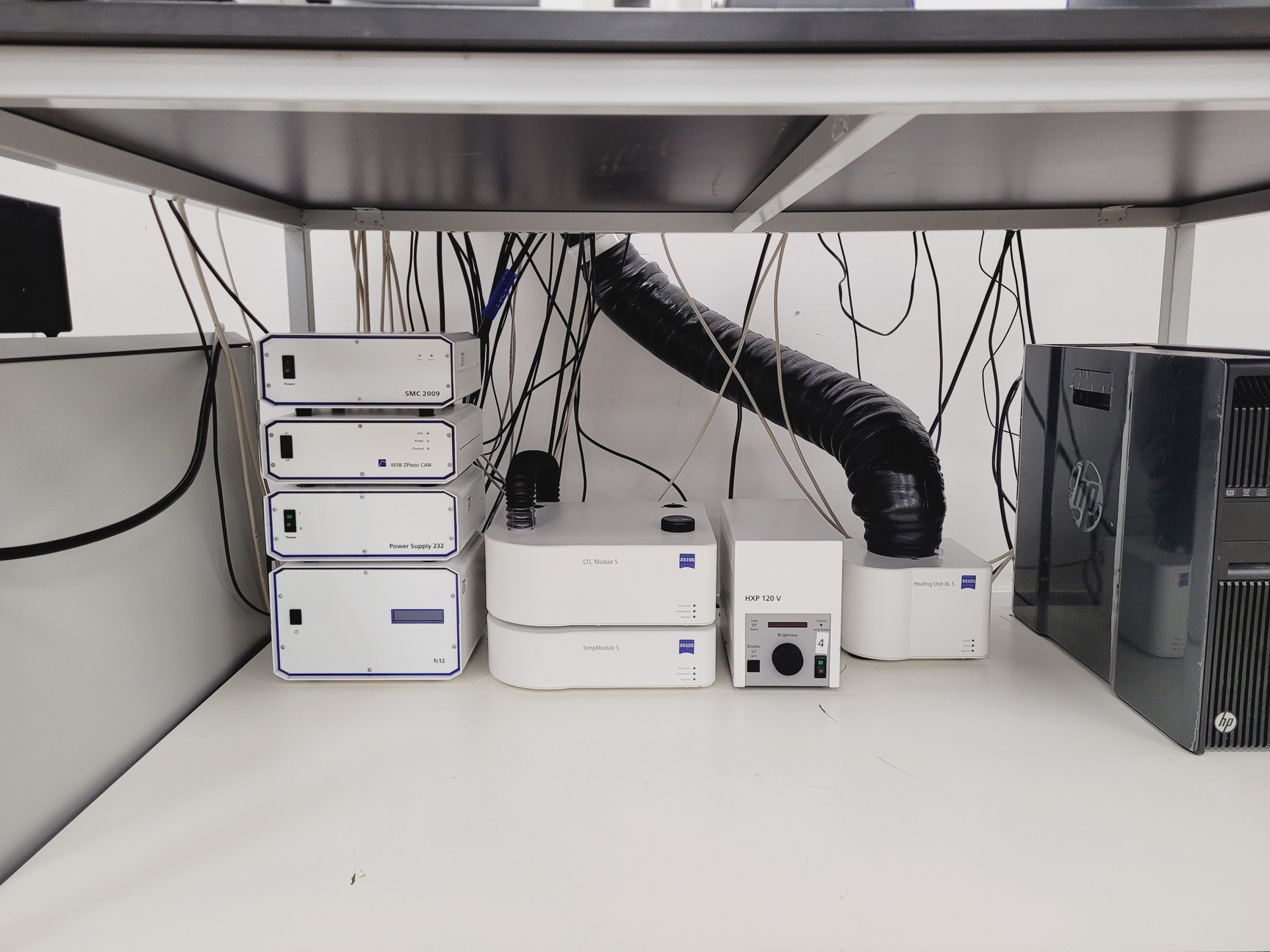 Image of Zeiss LSM 880 Confocal Microscope System with Airyscan & Environmental Control