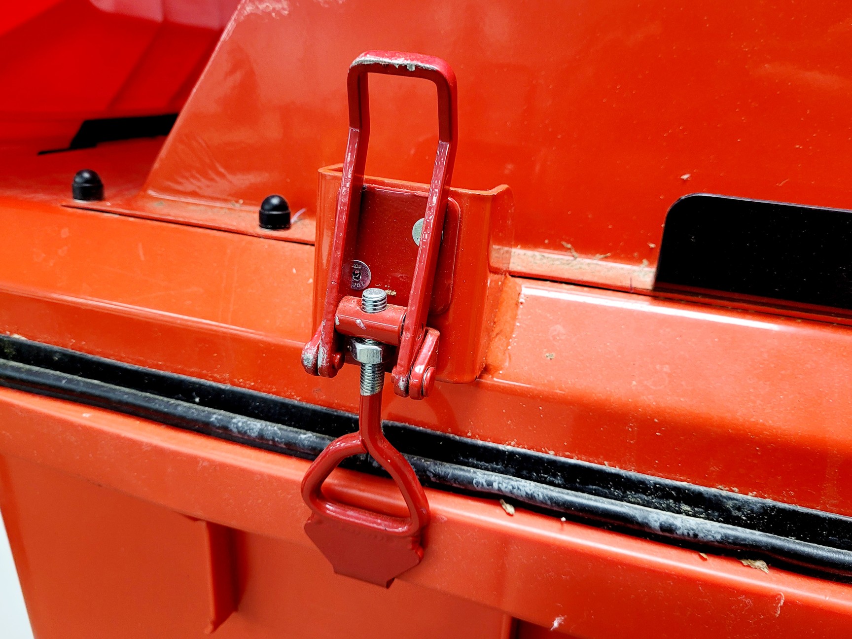 Image of Trafalgar Cleaning Equipment Wolf3 Leaf & Litter Vacuum with Trolley