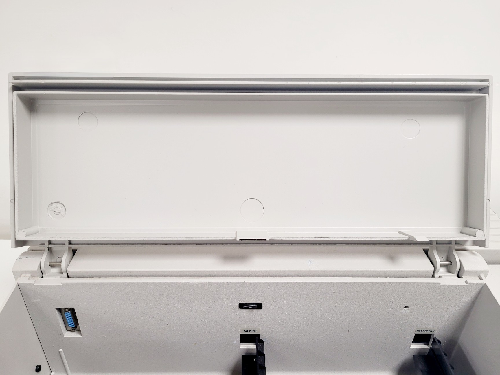 Image of Thermo Electron Corporation UNICAM UV2 UV/Vis Spectrometer Spares/Repair 