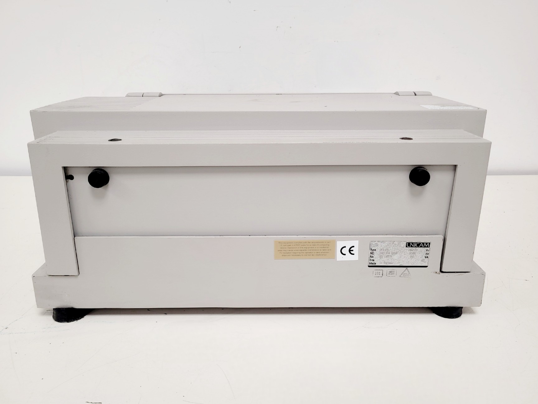 Image of Thermo Electron Corporation UNICAM UV4 UV/Vis Spectrometer 