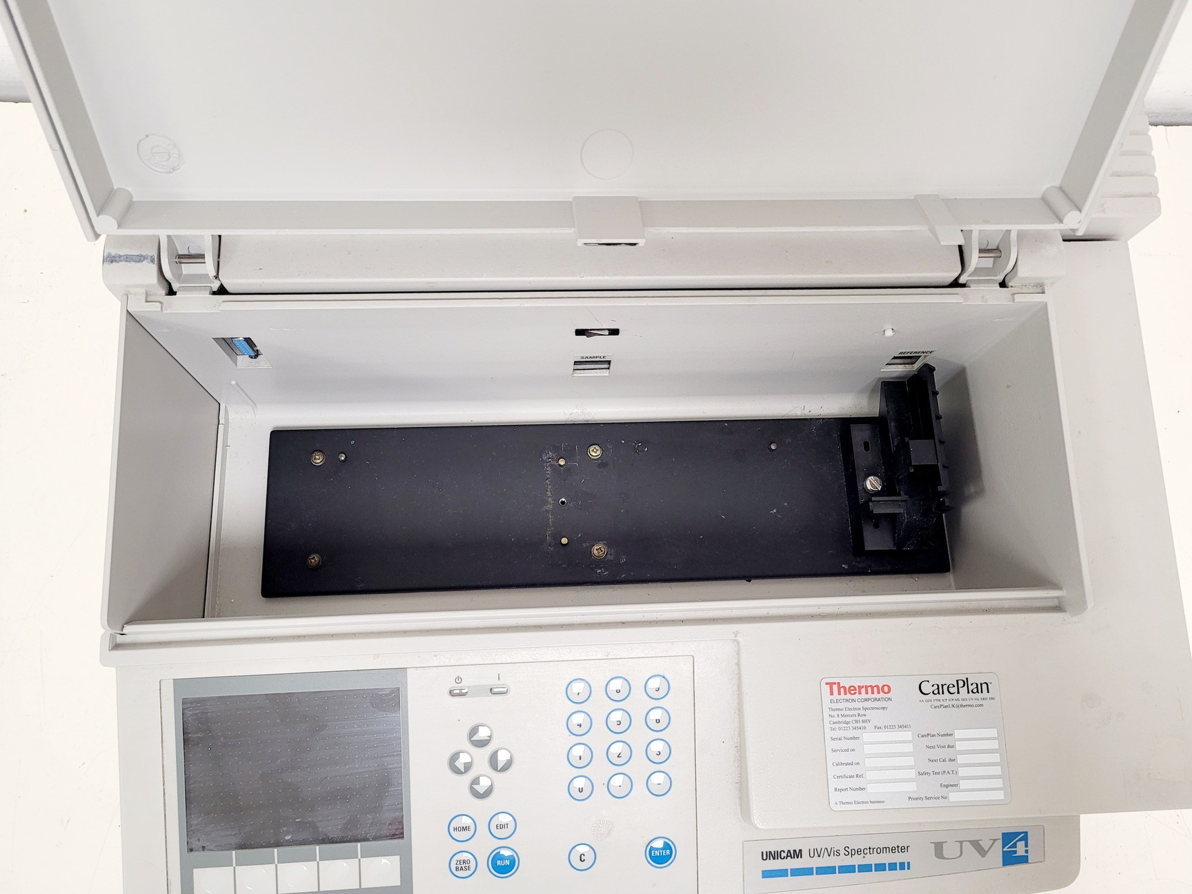 Image of Thermo Electron Corporation UNICAM UV4 UV/Vis Spectrometer 