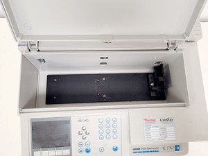 Thumbnail image of Thermo Electron Corporation UNICAM UV4 UV/Vis Spectrometer 