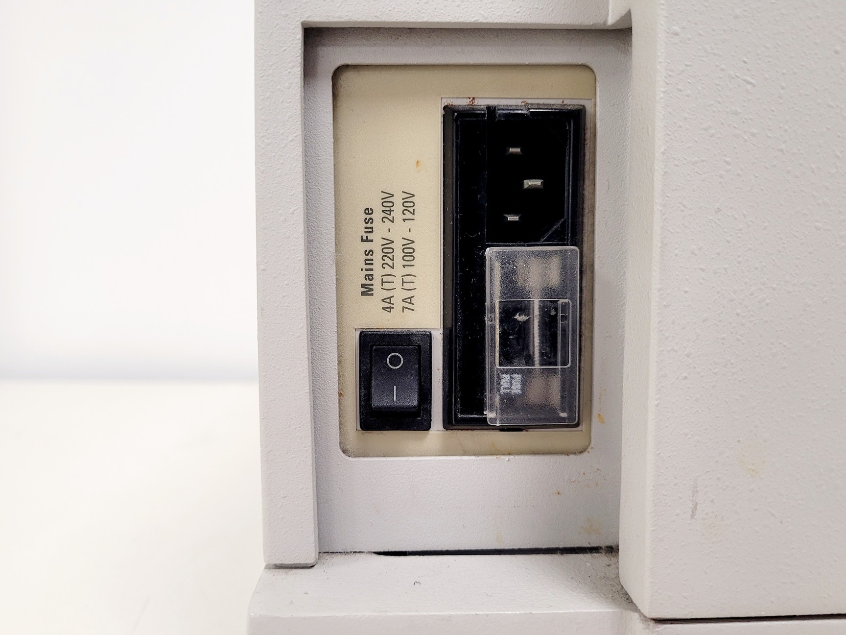 Image of Thermo Electron Corporation UNICAM UV2 UV/Vis Spectrometer Spares/Repair 