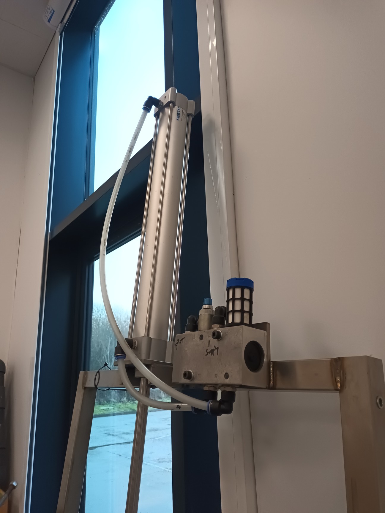 Image of Armfield Research Wave Flume w/ HR Wallingford Wave Paddle & Controller + Global