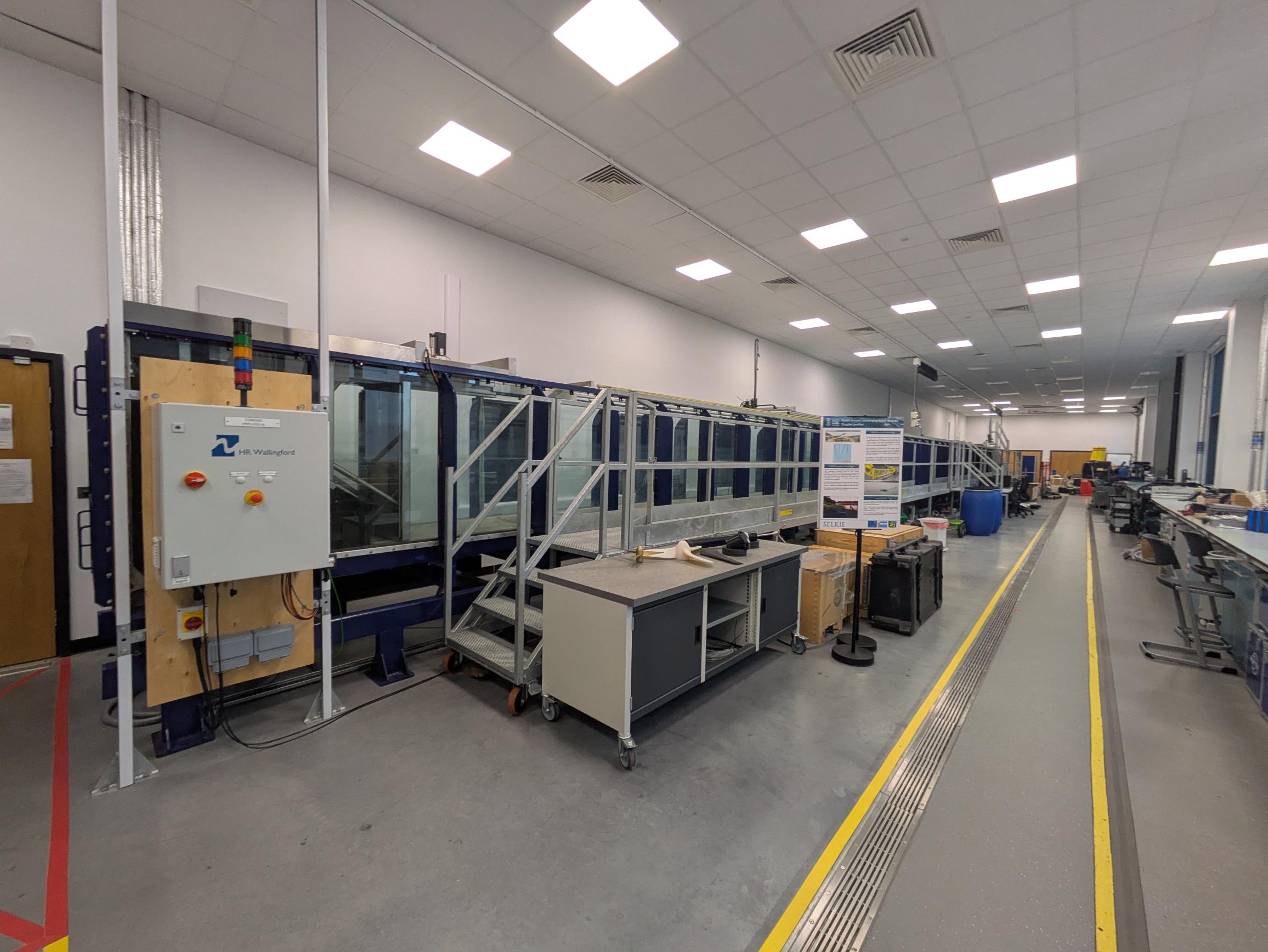 Image of Armfield Research Wave Flume w/ HR Wallingford Wave Paddle & Controller + Global