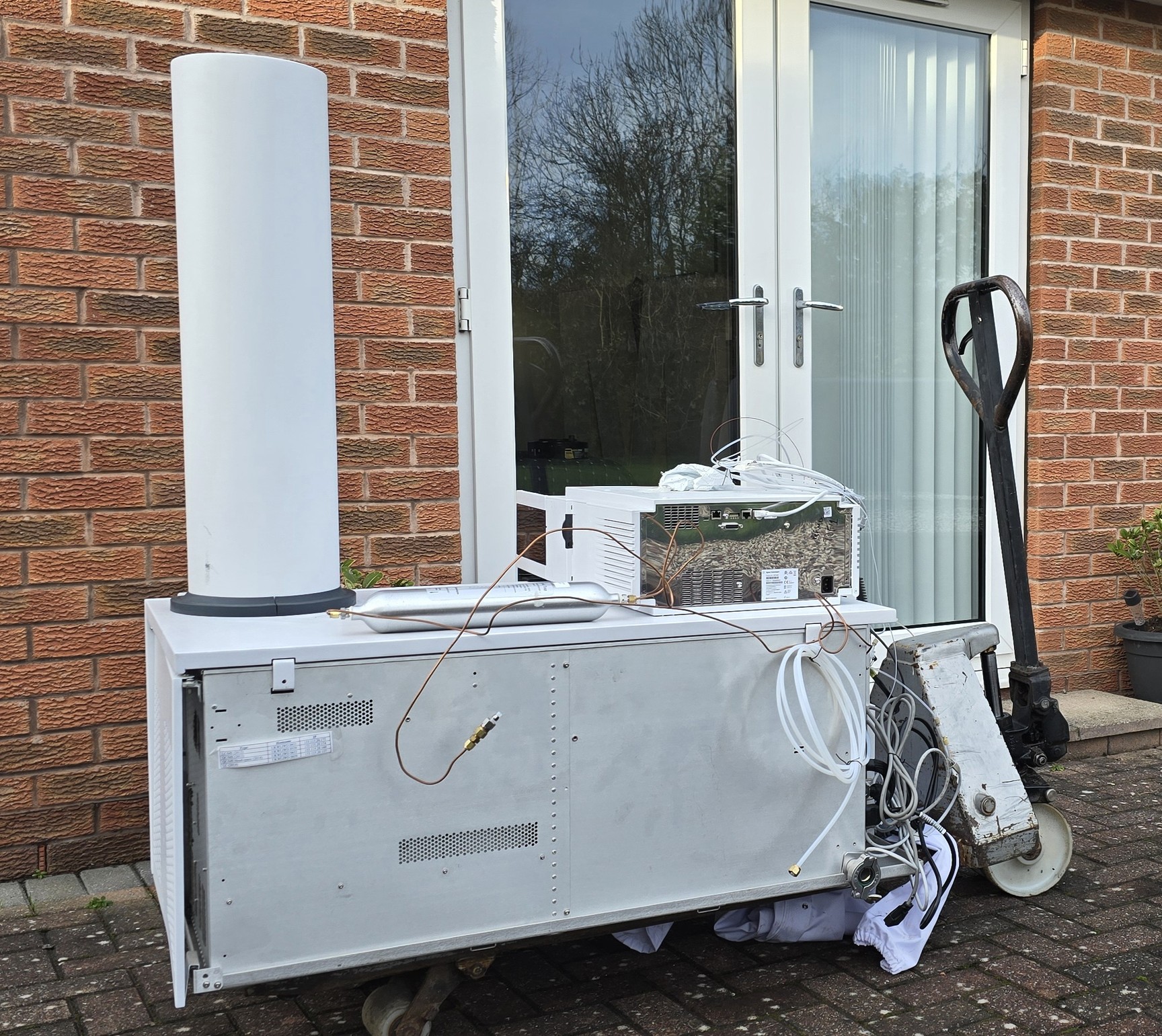 Image of Agilent 6530 Accurate-Mass Q-TOF LC/MS System w/ Agilent 1290 Infinity LC Stack 