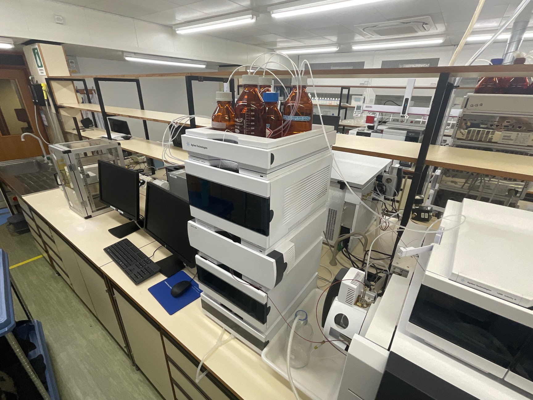 Image of Agilent 6530 Accurate-Mass Q-TOF LC/MS System w/ Agilent 1290 Infinity LC Stack 
