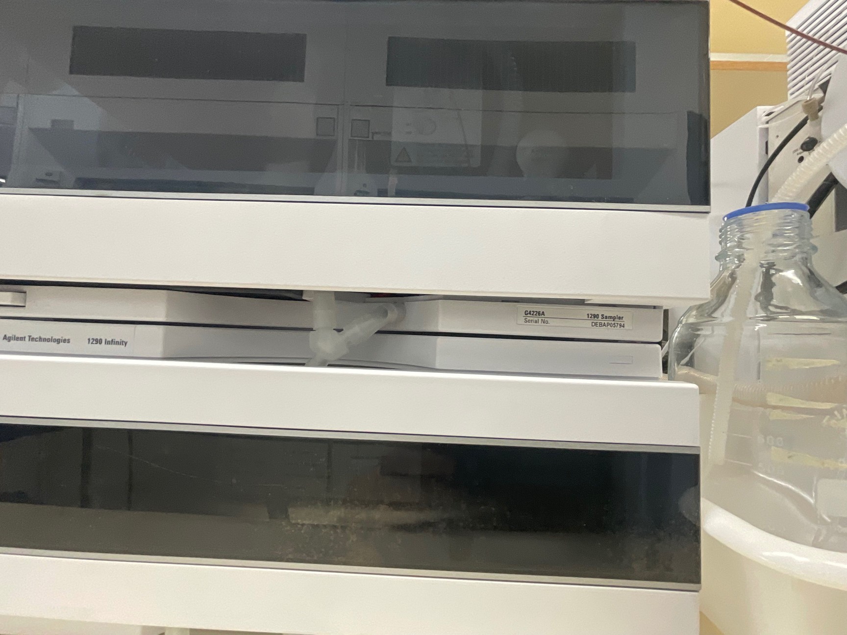 Image of Agilent 6530 Accurate-Mass Q-TOF LC/MS System w/ Agilent 1290 Infinity LC Stack 