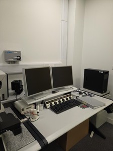 Thumbnail image of Leica TCS SP5 Confocal Microscope System with 5x/20x/40x/63x Objectives