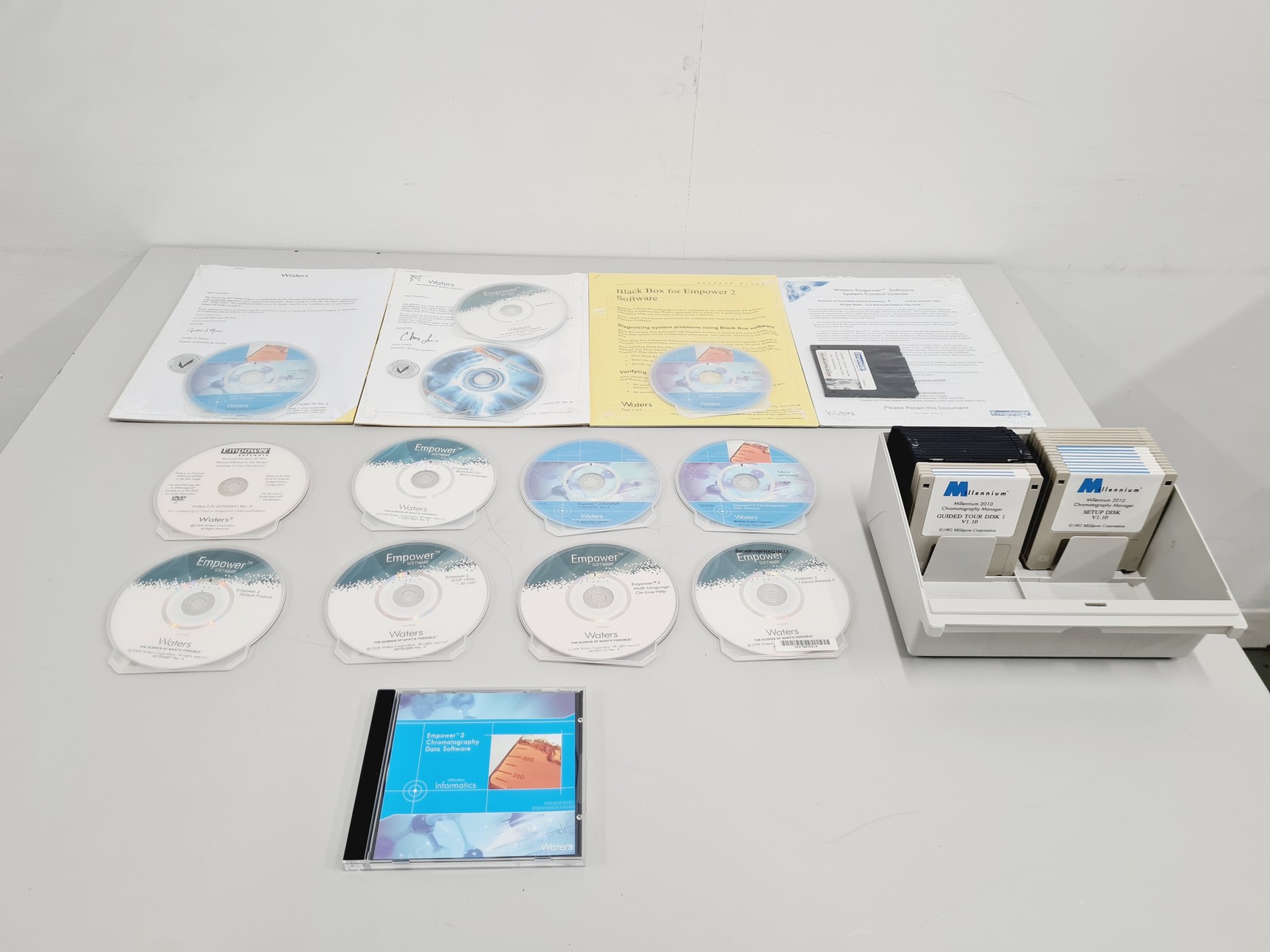 Image of Waters HPLC 600E System with 717 Autosampler, 996 PAD, 2487 DʎAD, M-470