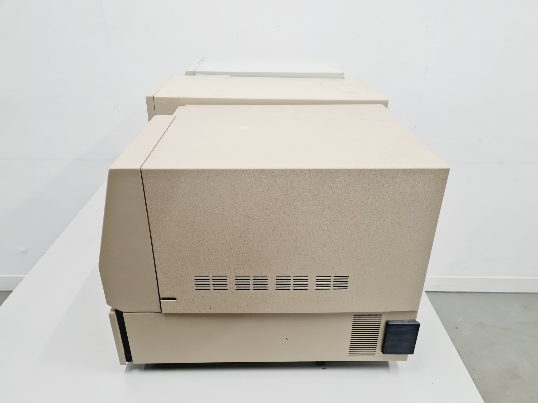 Image of Waters HPLC 600E System with 717 Autosampler, 996 PAD, 2487 DʎAD, M-470