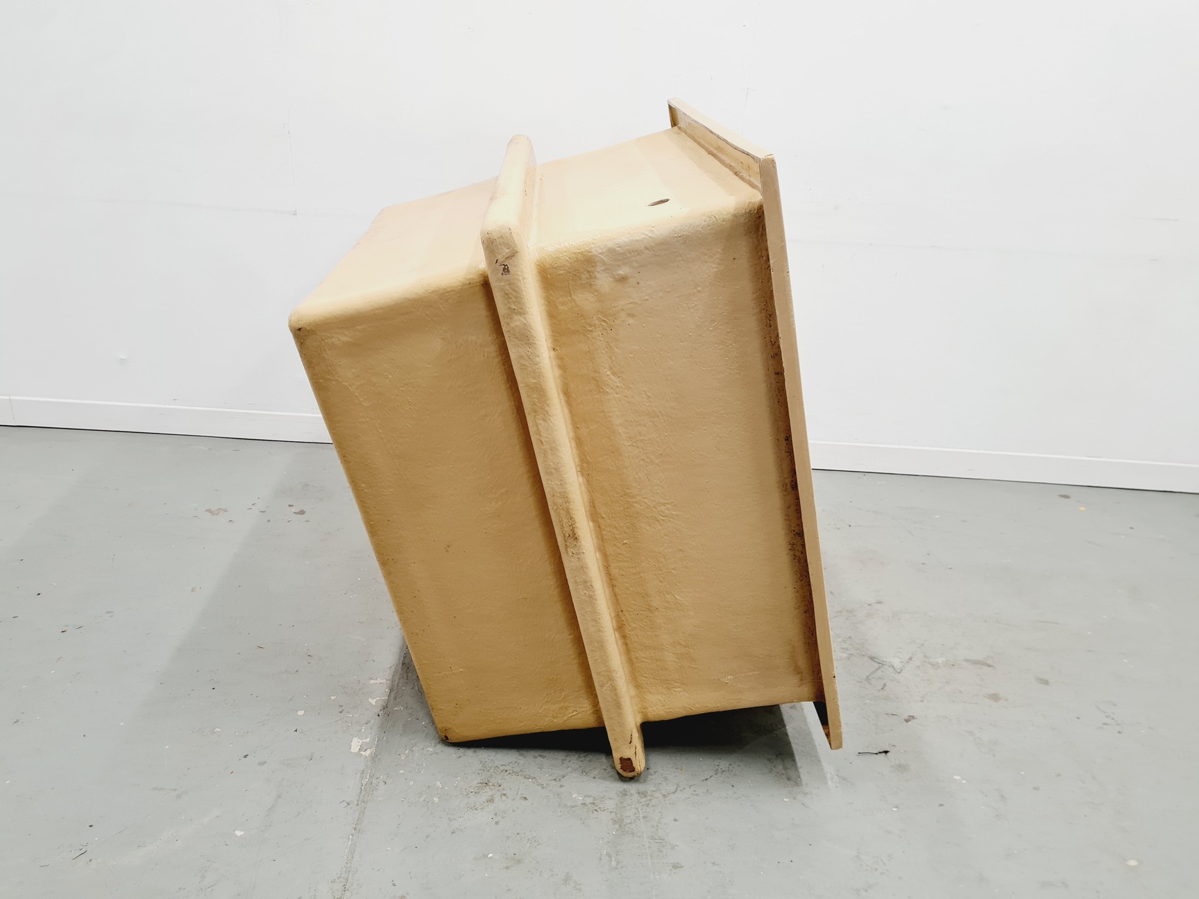 Image of Large Beige Cubic Fibreglass Tank 605L