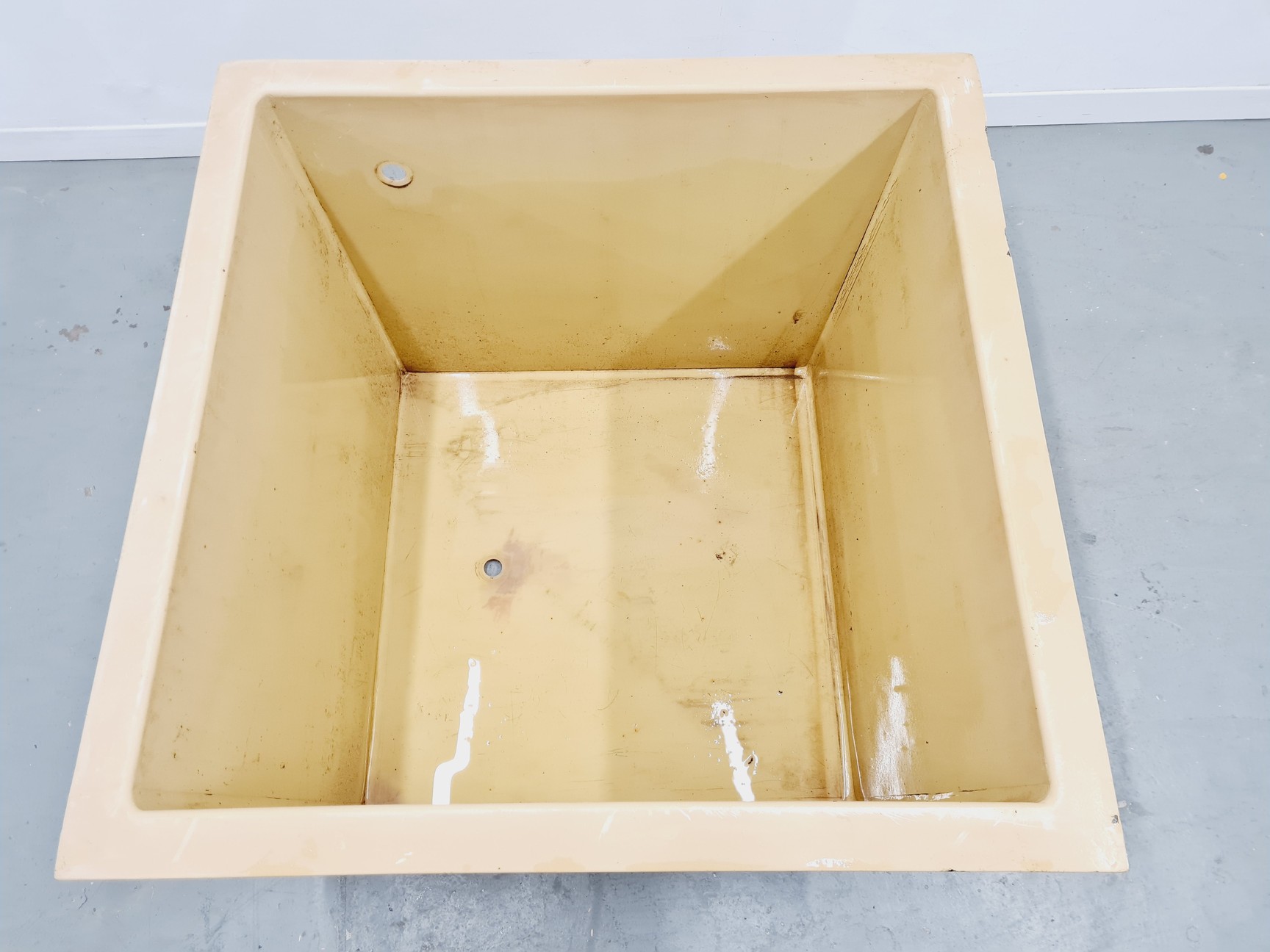 Image of Large Beige Cubic Fibreglass Tank 605L