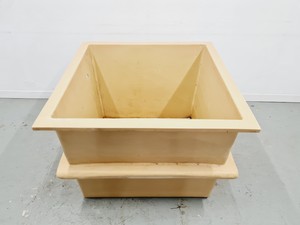 Thumbnail image of Large Beige Cubic Fibreglass Tank 605L