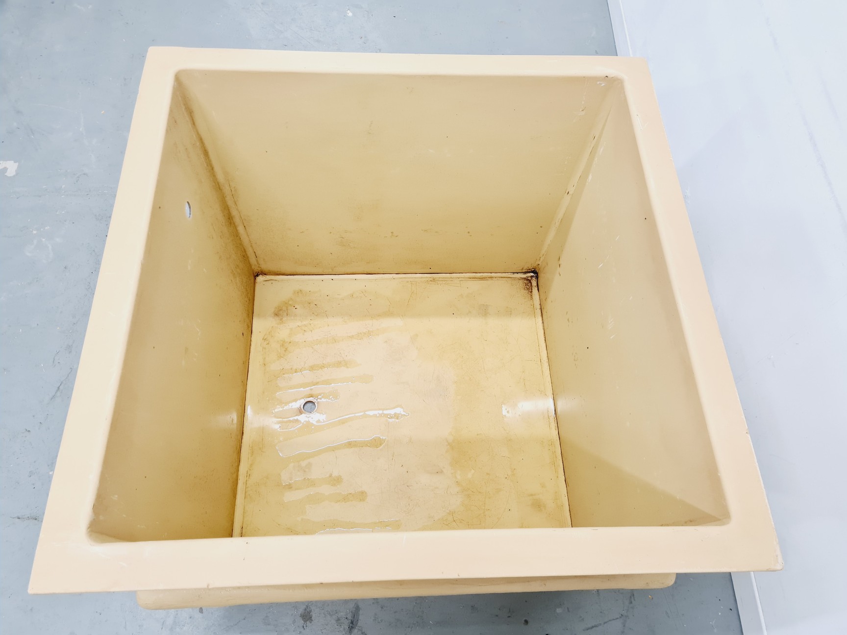 Image of Large Beige Cubic Fibreglass Tank 605L
