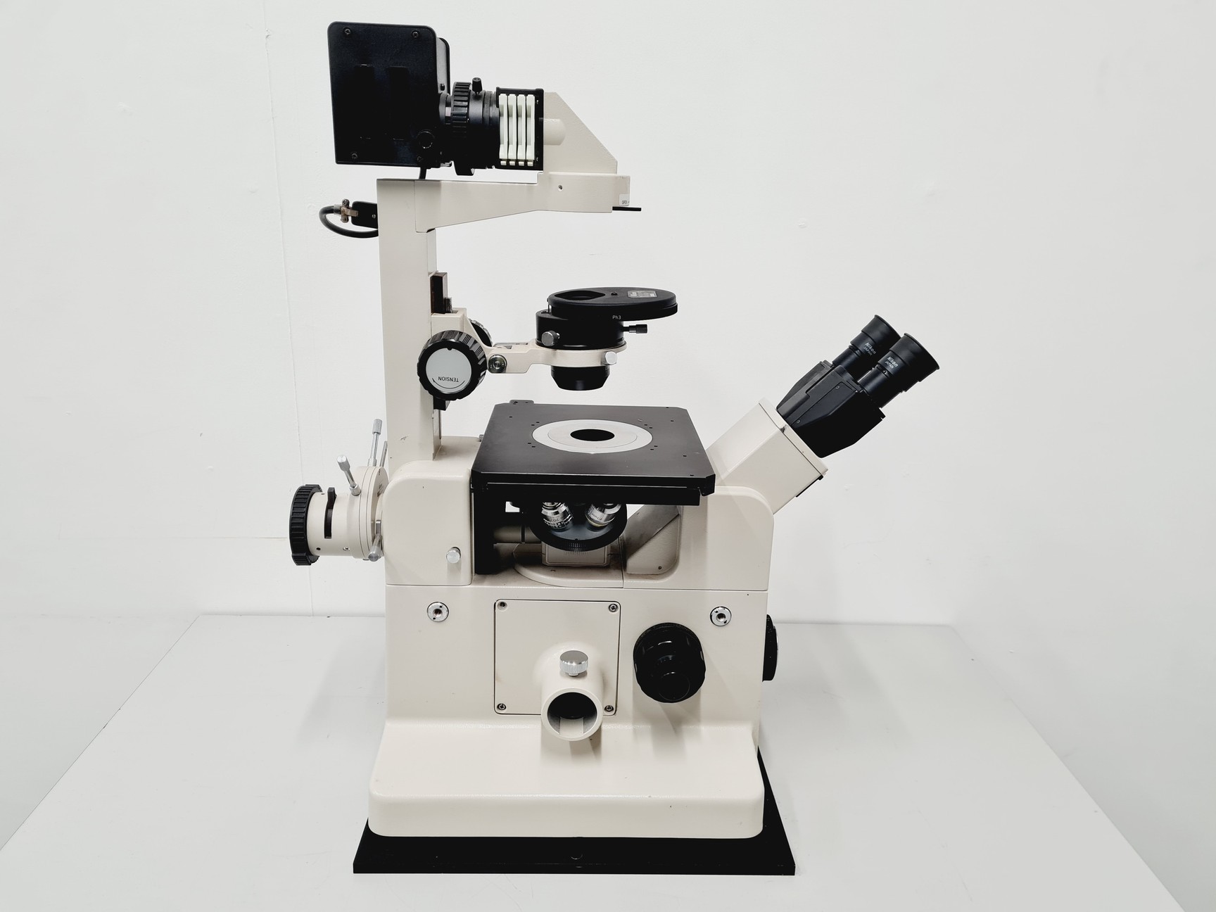 Image of Nikon Diaphot Inverted Microscope