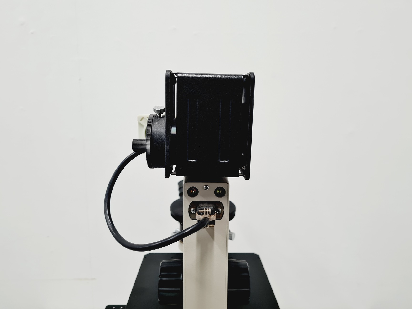 Image of Nikon Diaphot Inverted Microscope