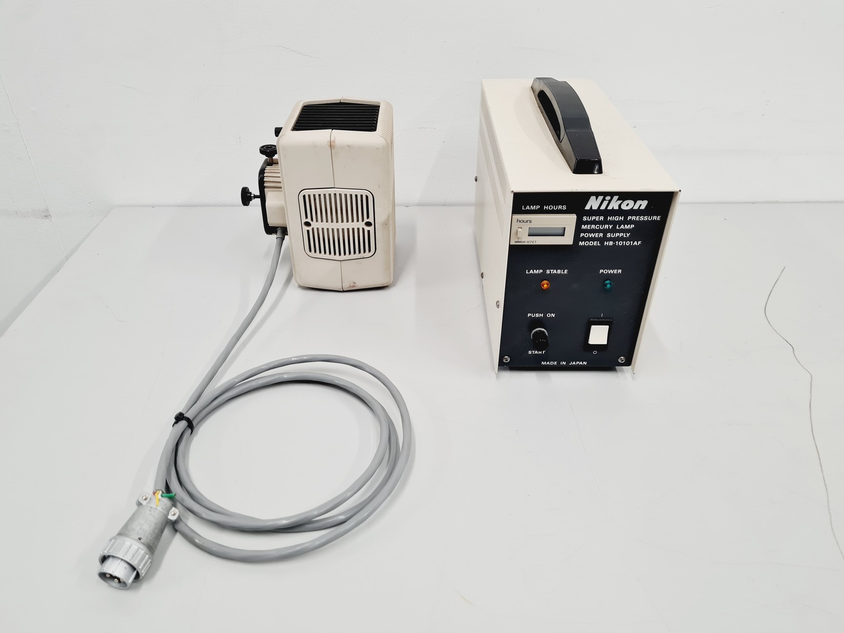 Image of Nikon Diaphot Inverted Microscope