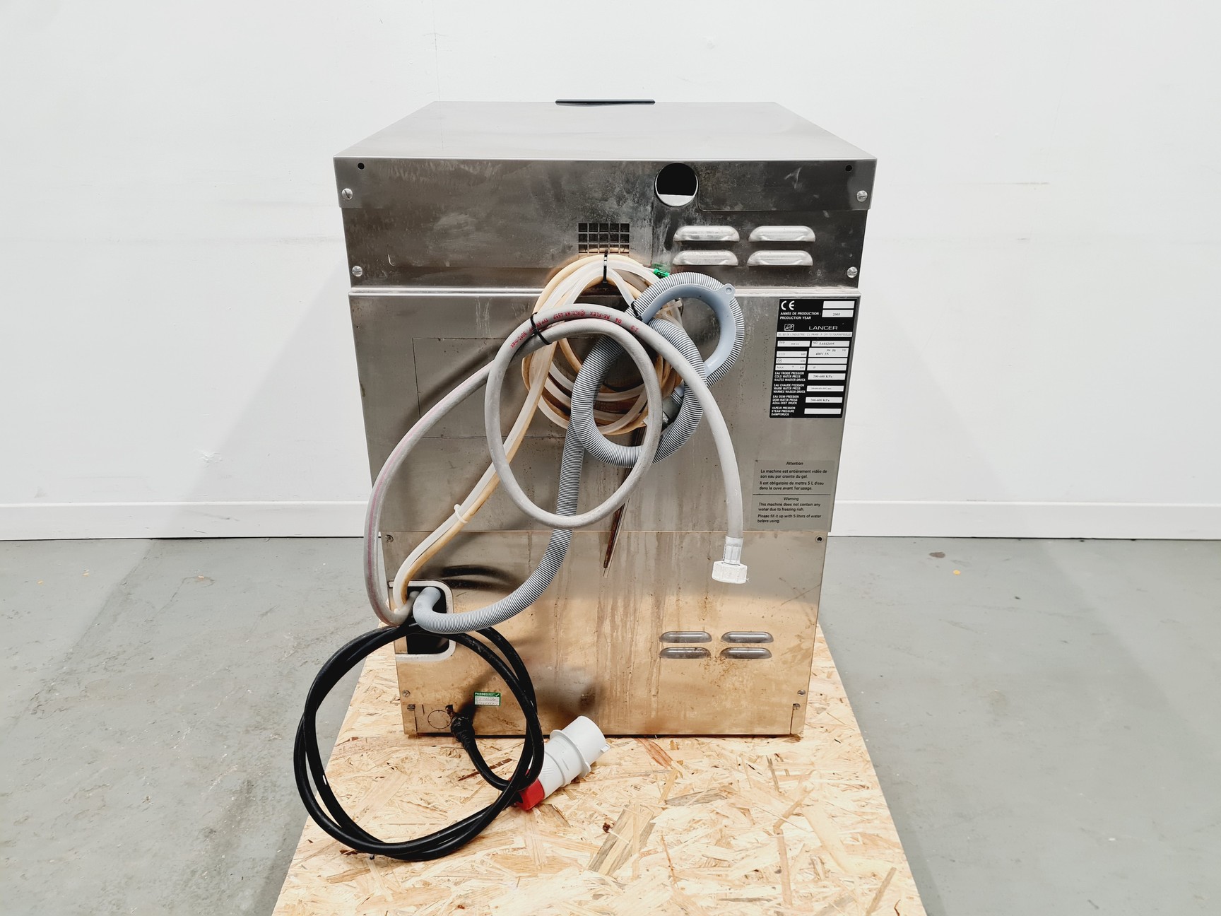 Image of Lancer 810 LX  Undercounter Glassware Washer Lab