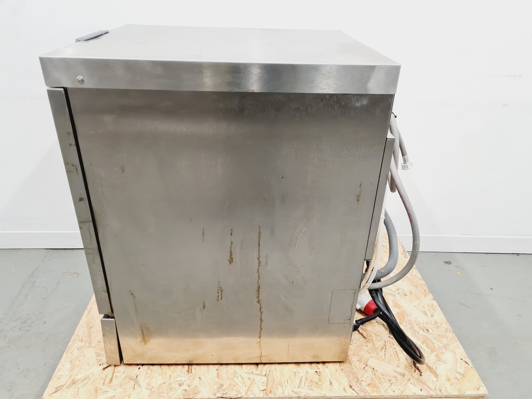 Image of Lancer 810 LX  Undercounter Glassware Washer Lab