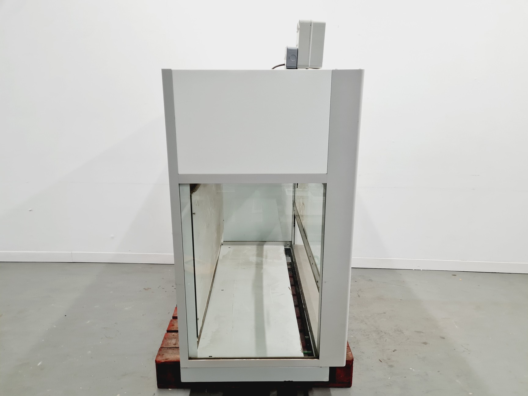 Image of Safelab Airone 1500R Recirculating Fume Cupboard 