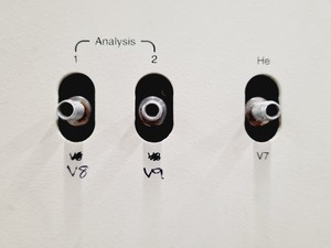 Thumbnail image of Micromeritics Tristar Surface Area Pore Size Analyser Lab