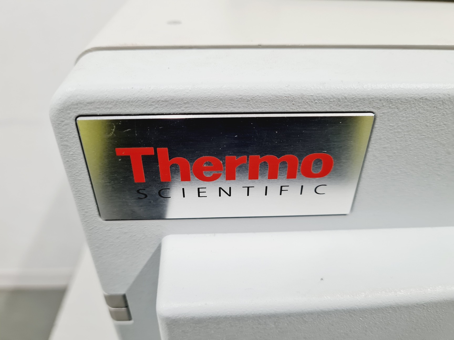 Image of Thermo Scientific Trace GC Ultra Gas Chromatograph with Thermo Alimentatore DRH