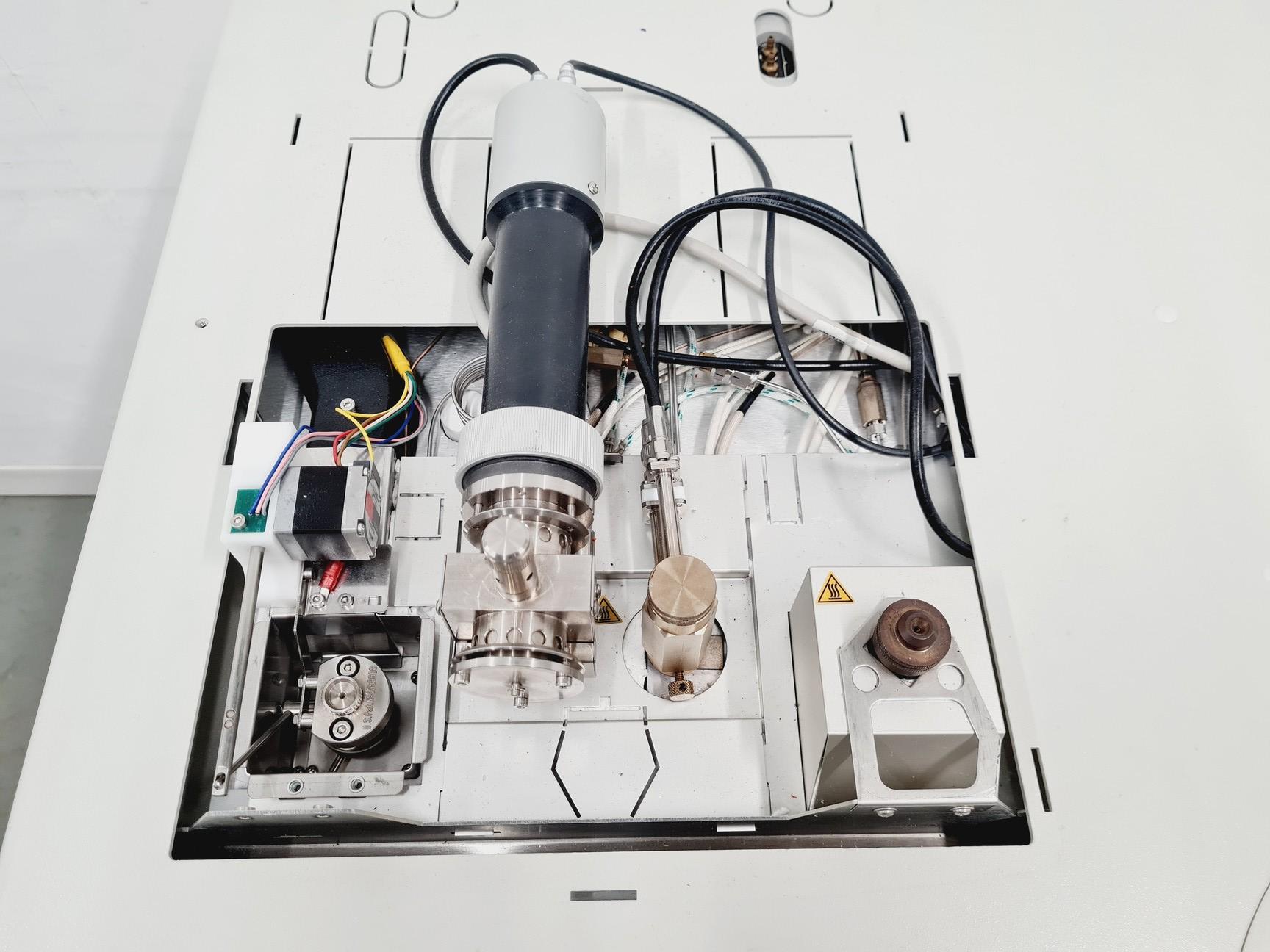 Image of Thermo Scientific Trace GC Ultra Gas Chromatograph with Thermo Alimentatore DRH