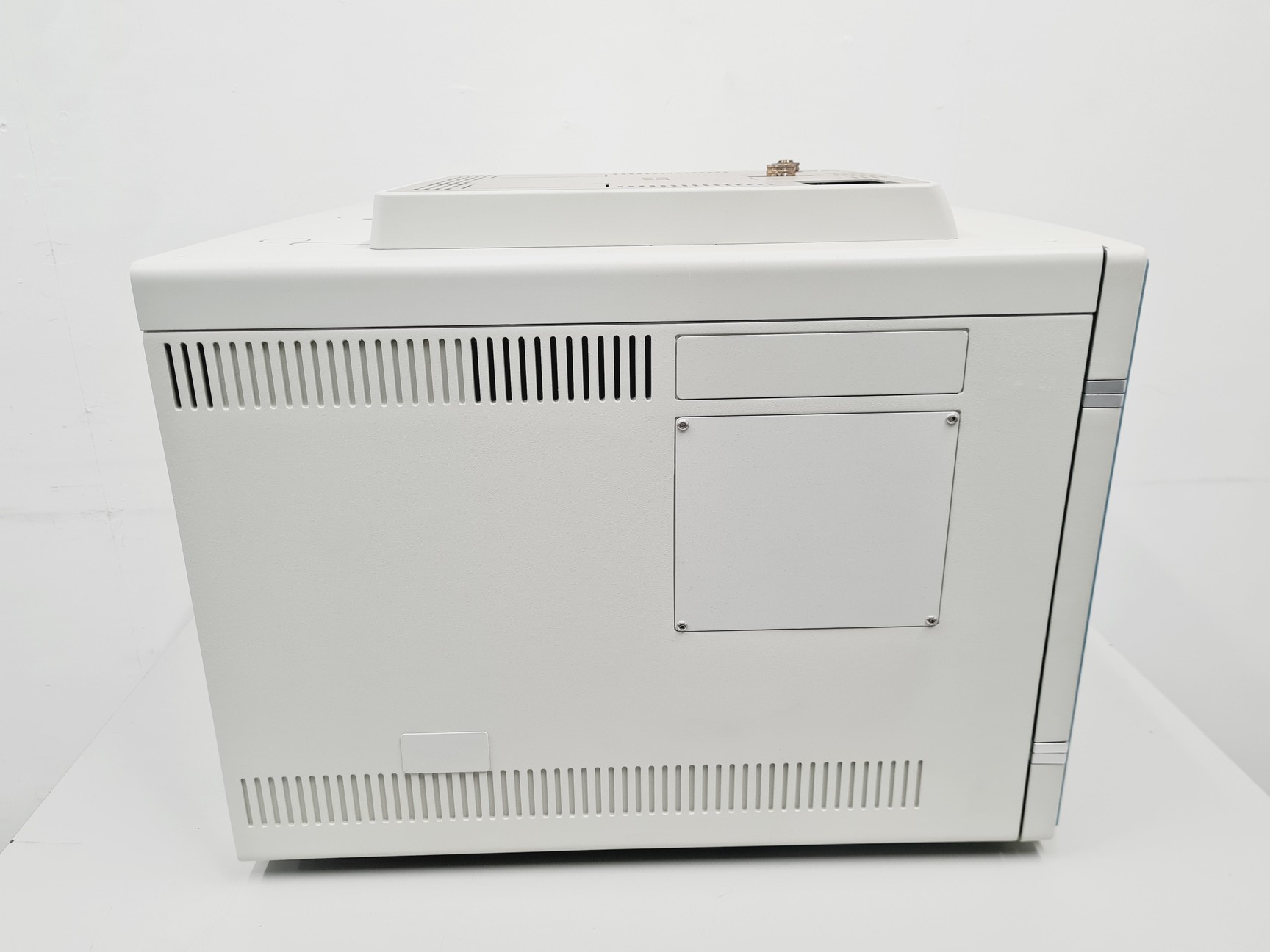 Image of Thermo Scientific Trace GC Ultra Gas Chromatograph Lab