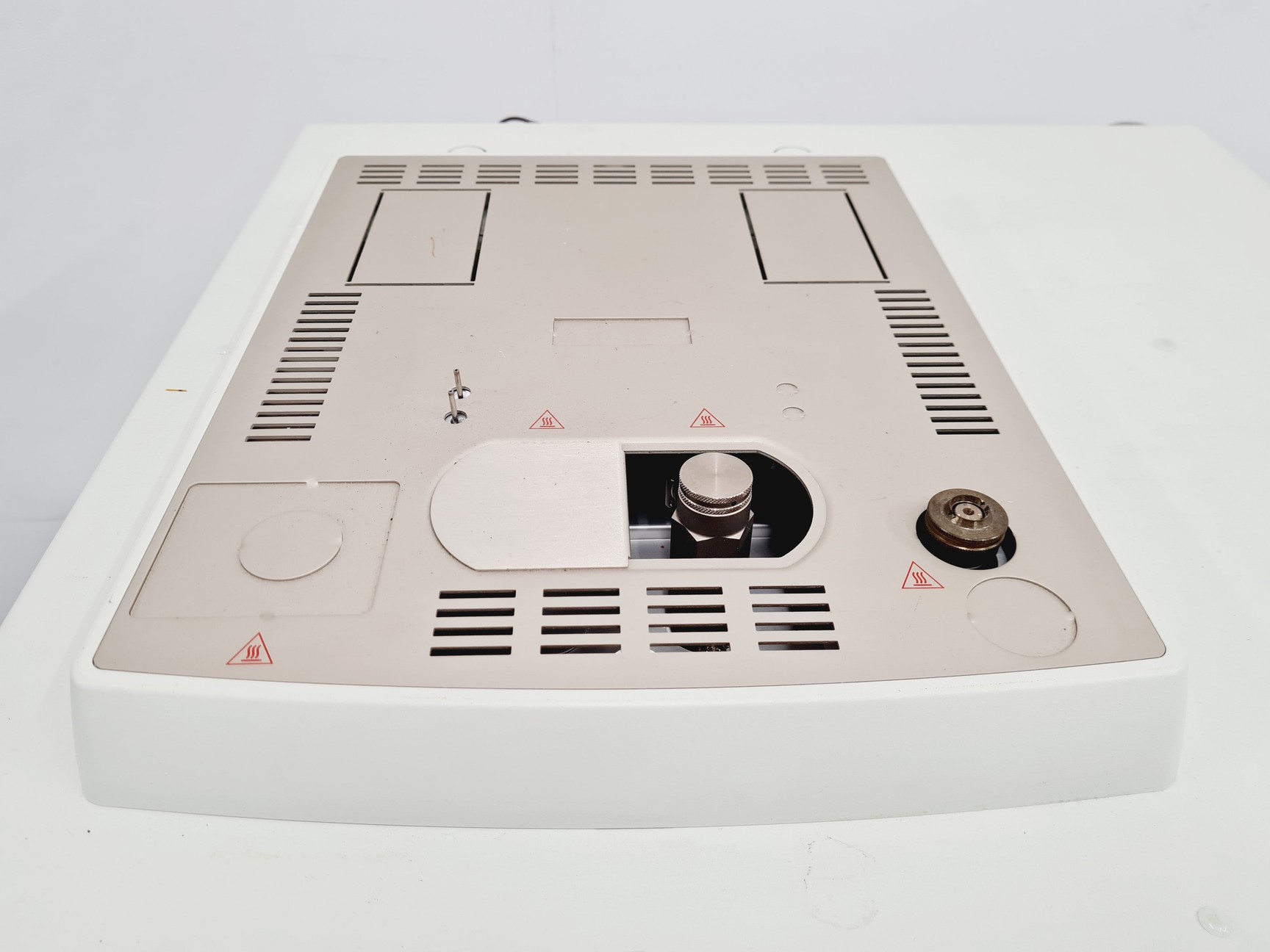 Image of Thermo Onix Unicam ProGC+ Gas Chromatography Lab