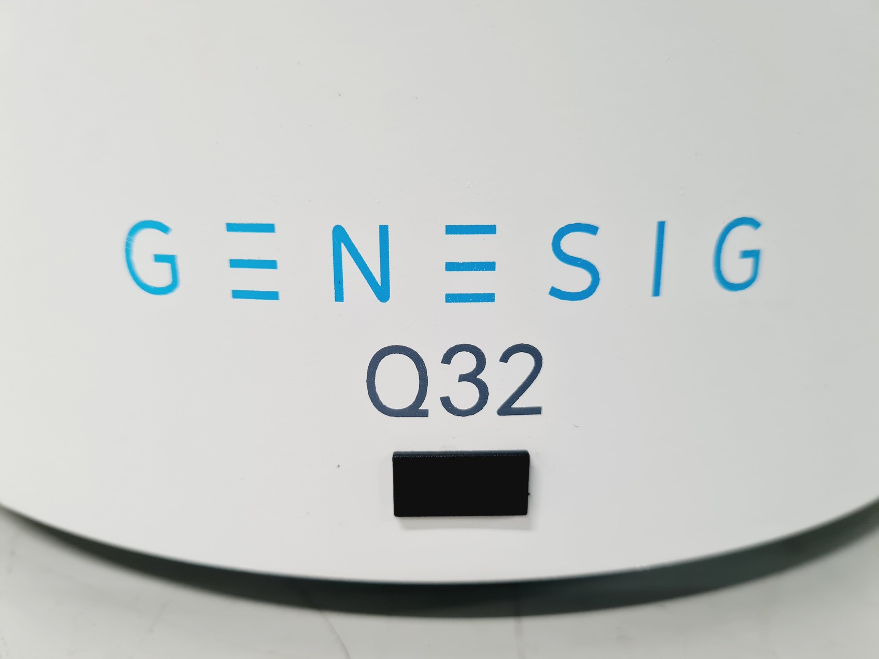 Image of Genesig Q32 gen2 Real-Time PCR Machine w/ Case Lab