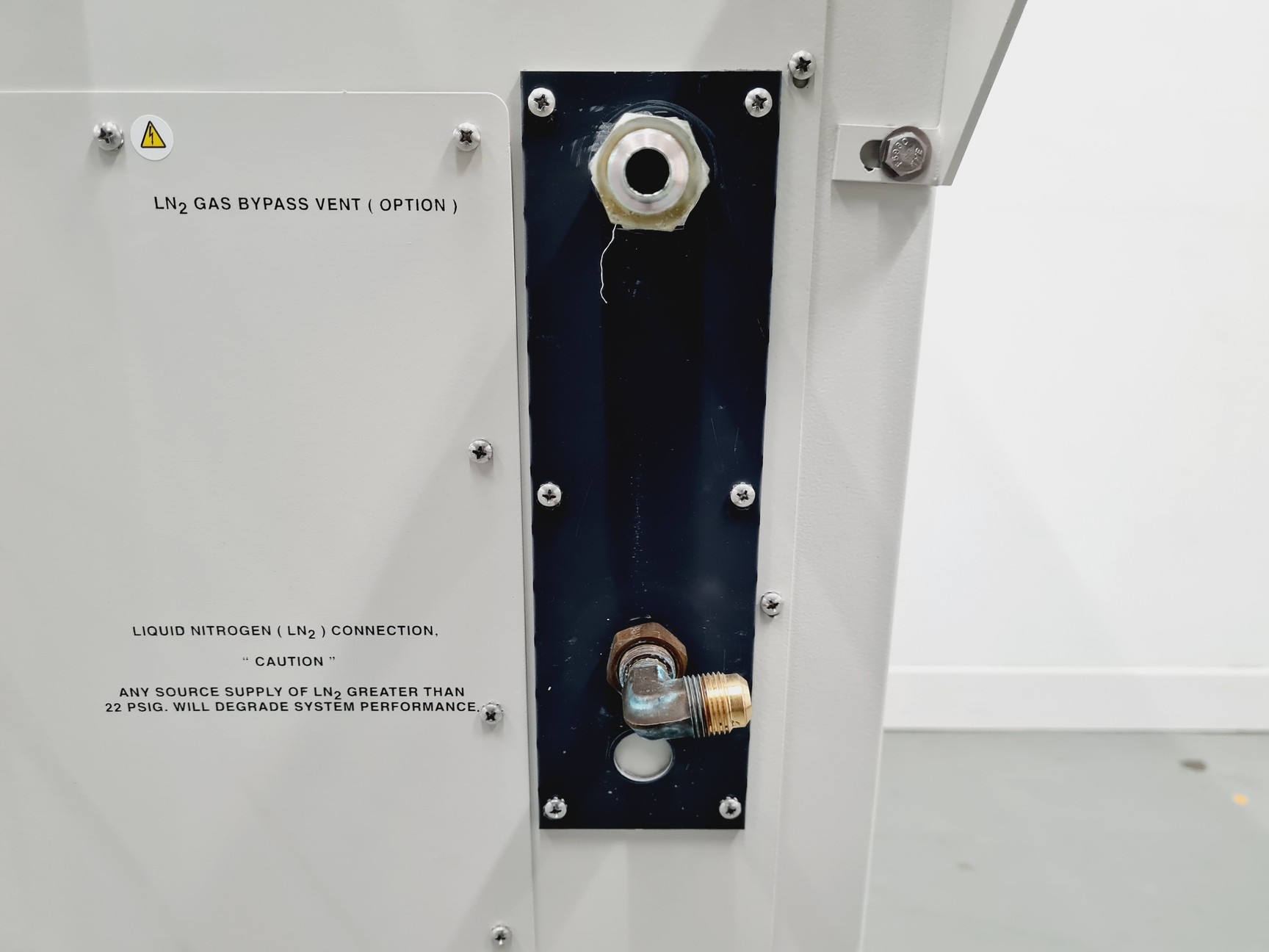 Image of Thermo Scientific CryoPlus 2 Model - 7403TF Lab