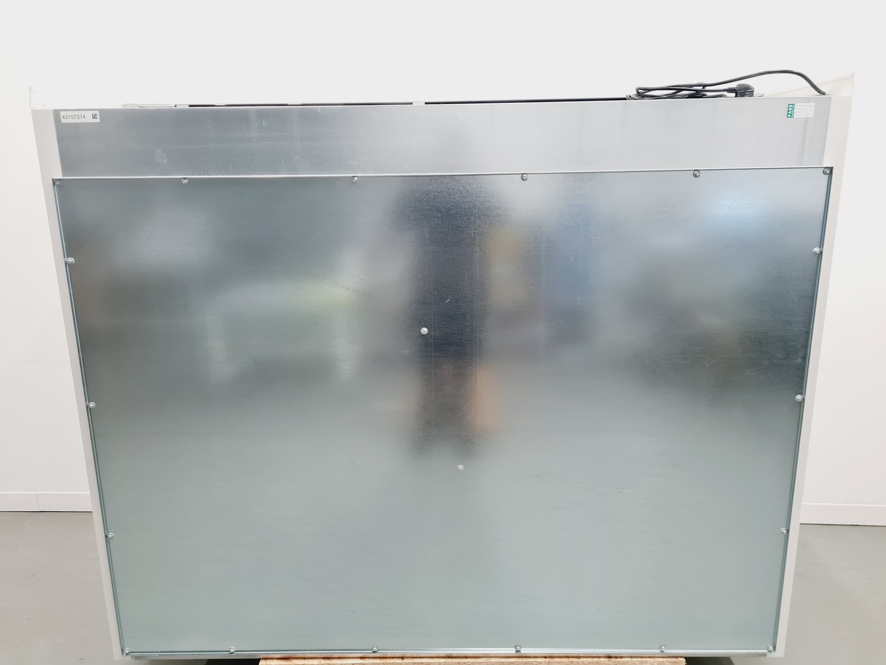 Image of Thermo Scientific HeraSafe 2030i 1.8 Microbiological Safety Cabinet Class II